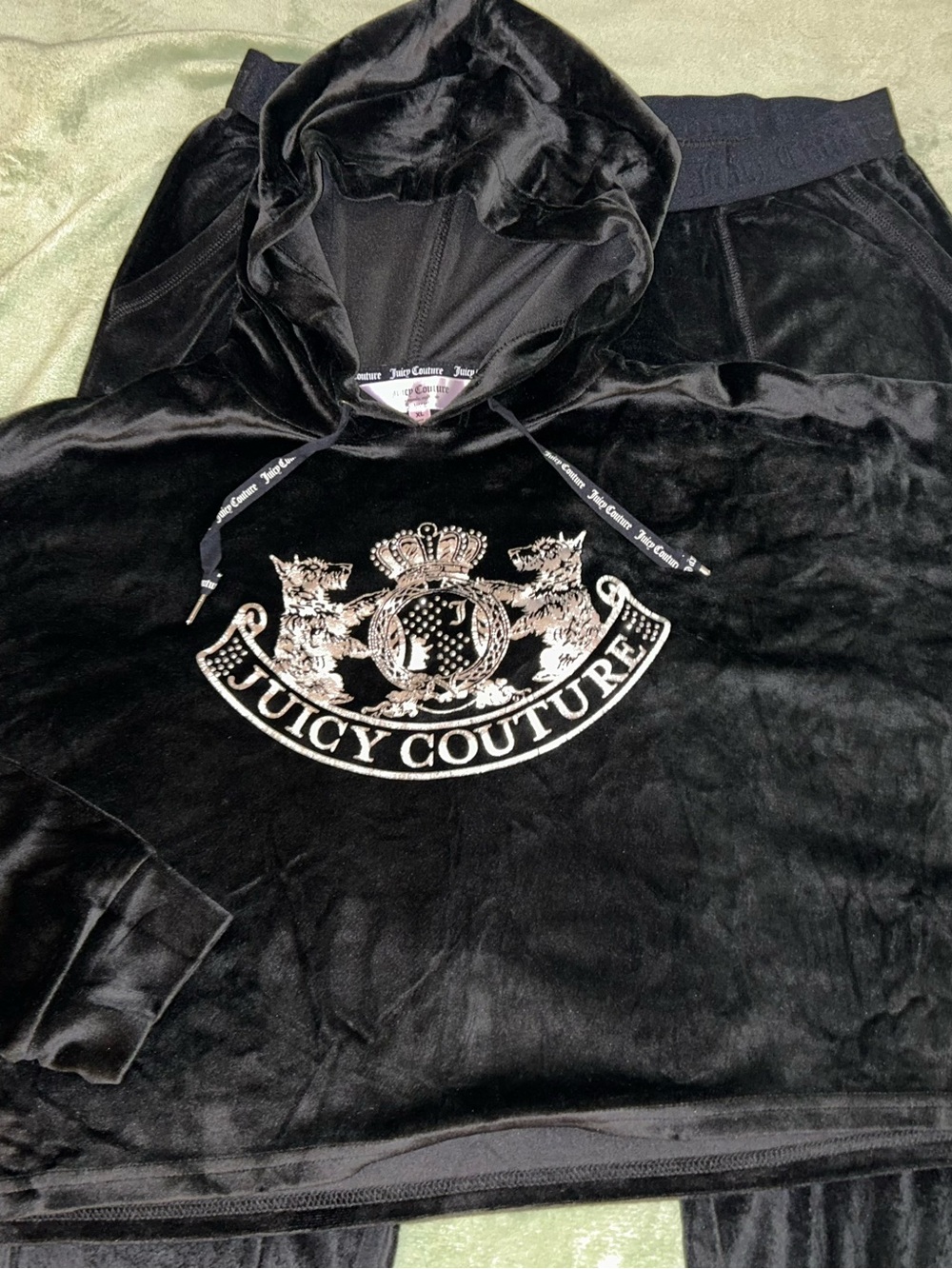 Juicy Couture Black Velvet Hoodie with Crest Logo lounge set XL